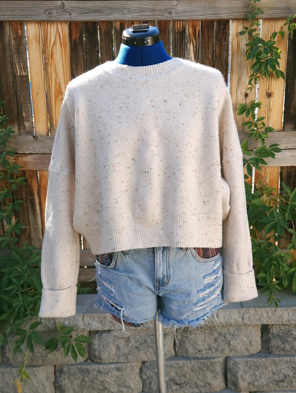 Lumière Speckled Oatmeal Crop Wool Blend Sweater M